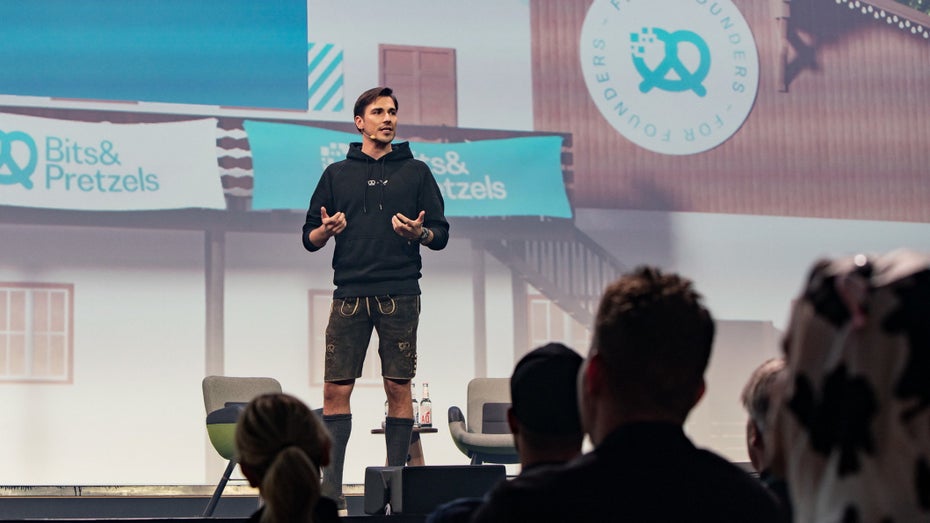 Andy Bruckschloegel, Ryte-CEO und Bits&Pretzels-Veranstalter, auf der Bits&Pretzels 2022. (Foto: birdyfoto / Bert Willer) Rezession who? Die Chancen der Krise