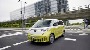 Im Robo-Shuttle durch Hamburg: Volkswagen bringt autonomes Fahren zum Kunden Im Robo-Shuttle durch Hamburg: Volkswagen bringt autonomes Fahren zum Kunden