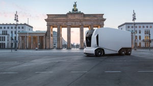 Einride bringt autonom fahrende E-Lkw nach Deutschland