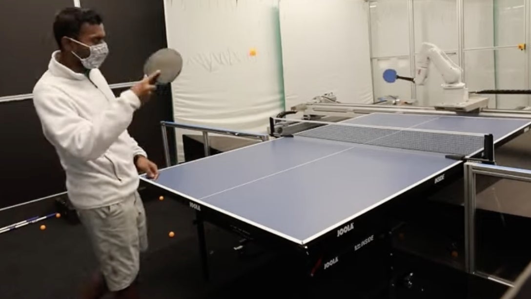Googles Tischtennis-Roboter soll bald gegen Profis antreten | t3n