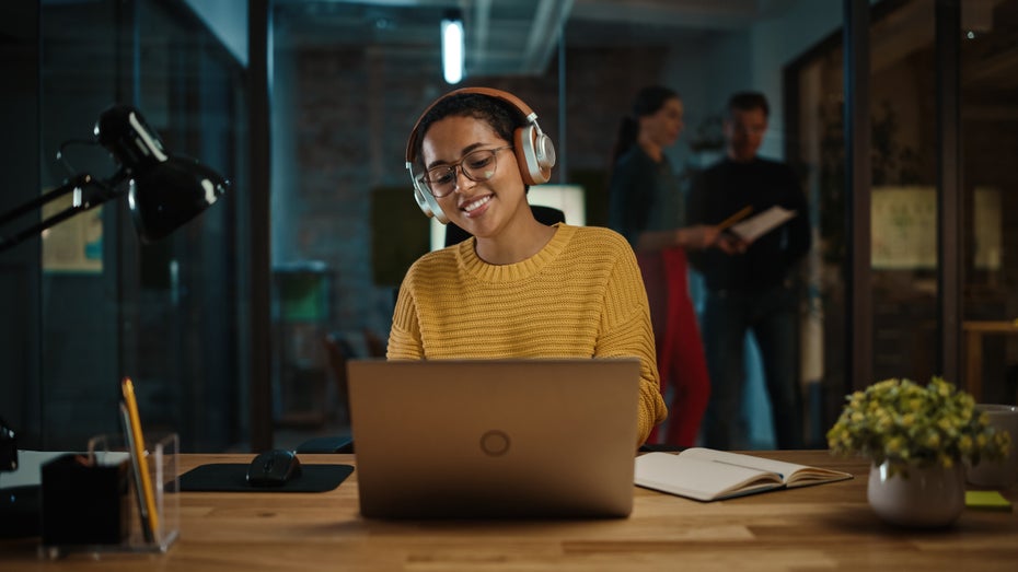 Teams, Slack und Noise-Cancelling-Kopfhörer: Auf diese Tools haben Digital Pioneers 2022 gesetzt