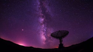 Radioblitze: Wie Forscher das Rätsel um fehlende Materie gelöst haben