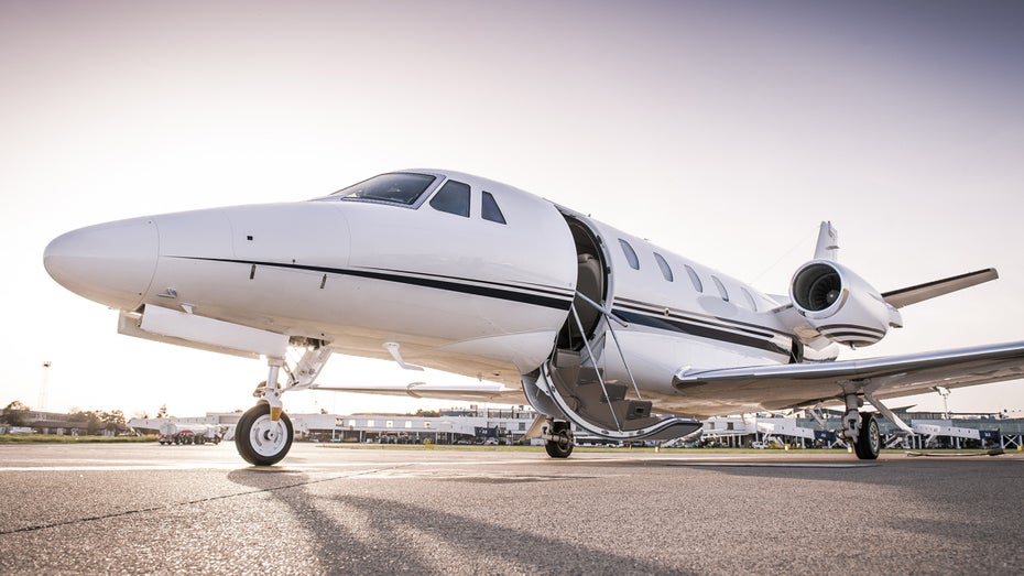 Programmierer verdient 12.500 Dollar mit kurioser Idee: Privatjet-Tracking als Weltuntergangs-Alarm