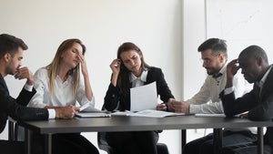 Überraschende Erkenntnisse zum Firmenerfolg: Diese Effekte haben Boni für CEOs