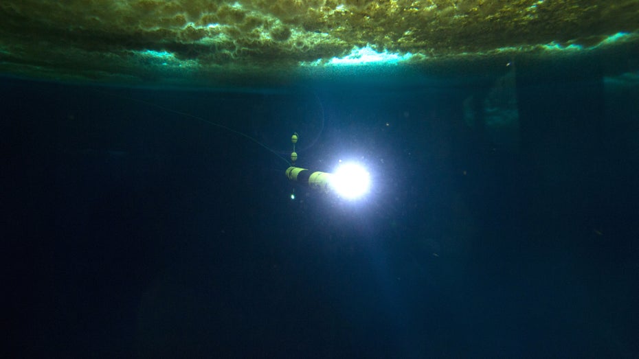 „Doomsday-Gletscher“: Unterwasserdrohne macht Risse in Eismasse ausfindig