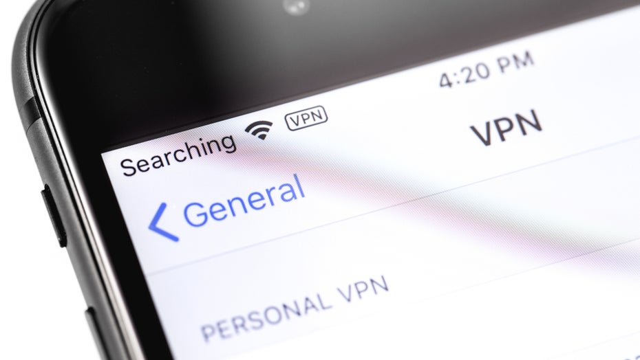 iOS-Dienste umgehen VPN-Tunnel auf dem iPhone. (Bild: Primakov/Shutterstock) iOS VPN iPhone