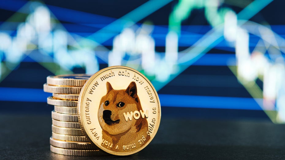 Dogecoin-Logo (Bild: Shutterstock/Alfernec)