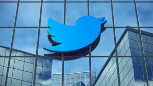 Kernkompetenz Werbung: Elon Musk installiert Linda Yaccarino an der Twitter-Spitze