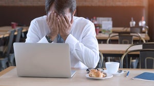 Bürokratie in Deutschland frisst 22 Prozent der Arbeitszeit – laut Umfrage