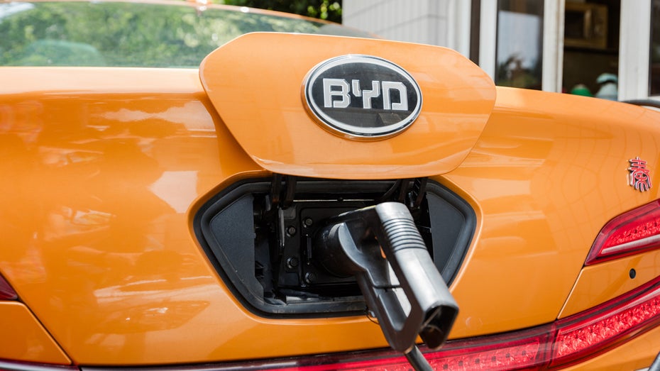 Chinesische E-Autos im Stau: Warum der Export 2025 ins Stocken geraten könnte