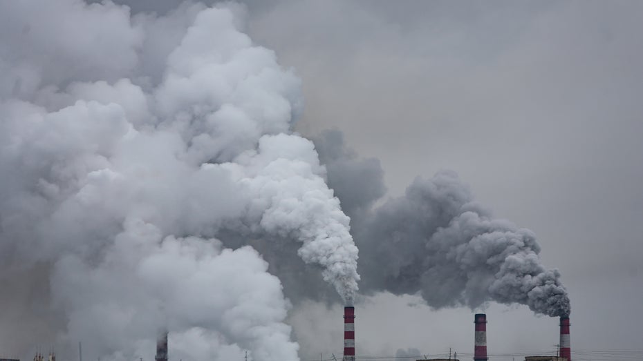 Der CO2-Ausstoß auf der Erde fördert den Klimawandel. (Foto: Shutterstock/kapichka) CO2-Ausstoß Klimawandel