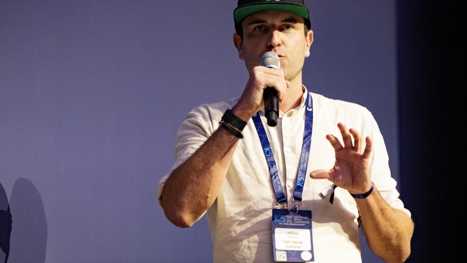„Whatsapp ist für mich im Job unverzichtbar!“ – Julius Göllner von Arrtist „Whatsapp ist für mich im Job unverzichtbar!“ – Julius Göllner von Arrtist