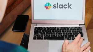 „Ich bin Slackbot”: Wie ein Ex-Mitarbeiter seinen ehemaligen Arbeitgeber ausgetrickst hat