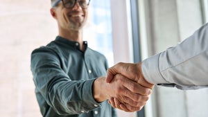 Duzen oder Siezen in Stellenanzeigen: „Frank, melden Sie sich doch mal”