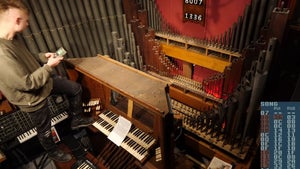 Beeindruckende Bastelei: Youtuber steuert Kirchenorgel mit Gameboy Beeindruckende Bastelei: Youtuber steuert Kirchenorgel mit Gameboy