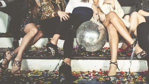 Kann ich Überstunden für die Weihnachtsfeier einreichen? Eine Juristin klärt auf