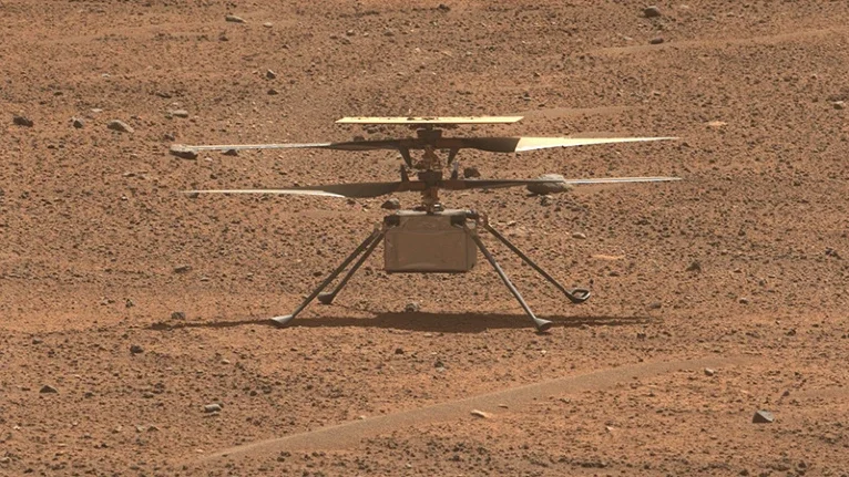 Bevor der Helikopter abgestürzt ist, konnte er 72 Flüge absolvieren. (Foto: Nasa / JPL-Caltech / ASU / MSSS) Mars-Helikopter Ingenuity: So weit wurde ein Rotorblatt weggeschleudert