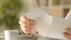 „Wie ein Drucker”: So sparen hybride Brieflösungen Zeit, Geld und Nerven