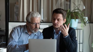 Technik-Support für Eltern: So richtest du neue Geräte ein, ohne wahnsinnig zu werden