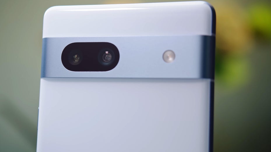 Ein Pixel fliegt raus, ein anderes kommt bald. (Foto: Gabo_Arts / Shutterstock) Für das Pixel 8a: Google schmeißt beliebtes Smartphone aus dem Shop