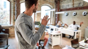 Thank you, next: Warum auch zufriedene Beschäftigte überlegen, den Job zu wechseln