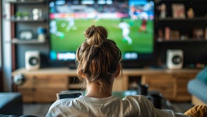 EM-Livestream im Homeoffice anschauen: Ist das erlaubt?