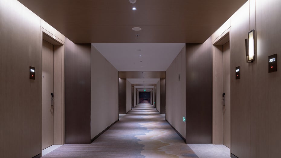 Sicherheitslücke in Check-in-Terminals von Hotels entdeckt. (Symbolbild: August_0802/Shutterstock) Sicherheitslücke Hotels
