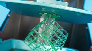 Dieser 3D-Drucker passt in eine Handfläche: Wo er zum Einsatz kommen soll