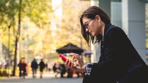 Wie Tinder: Instagram setzt jetzt auf Swipes statt Tabs – aber nicht alle User sind begeistert Wie Tinder: Instagram setzt jetzt auf Swipes statt Tabs – aber nicht alle User sind begeistert