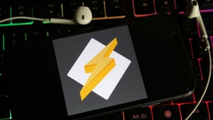 Retro-Charme und Touch: Bastler baut Winamp als echten Musikspieler nach