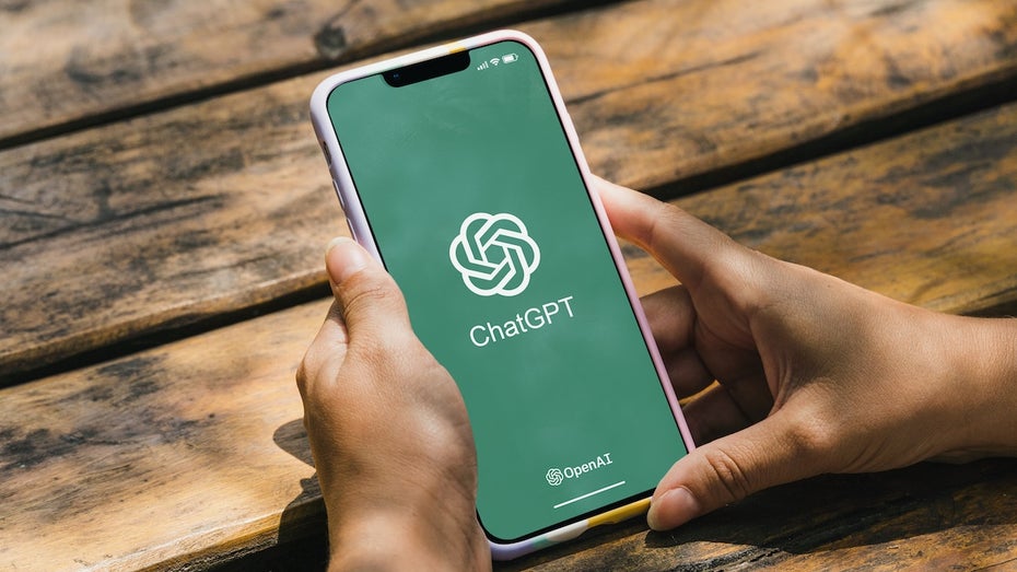 ChatGPT kann das Internet jetzt noch besser nach Infos durchsuchen. (Bild: Shutterstock/Diego Thomazini) ChatGPT Search startet: Wie die KI-Suchmaschine funktioniert und wie du sie nutzen kannst