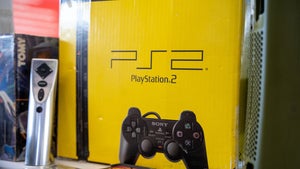 Wisst ihr noch? Als Saddam Hussein angeblich 4.000 Playstation 2 bestellt hat