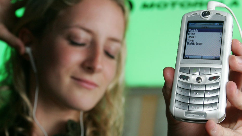 Ein iPod im Handy? Warum das Motorola Rokr Steve Jobs zur Weißglut brachte