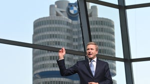 Handelskonflikt ohne Gewinner: BMW-Chef warnt vor Strafzöllen auf chinesische E-Autos Handelskonflikt ohne Gewinner: BMW-Chef warnt vor Strafzöllen auf chinesische E-Autos