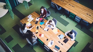 Homeoffice ade? Otto und Deutsche Bank wählen Präsenzpflicht – mit wichtigem Unterschied