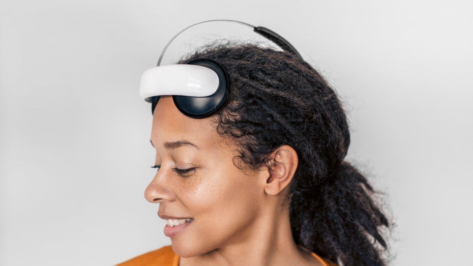 Depressionen zu Hause behandeln? Mit schwachem Strom von einem Headset soll es gelingen