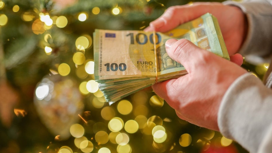 5.955 Euro Weihnachtsgeld: In dieser Branche kannst du richtig absahnen