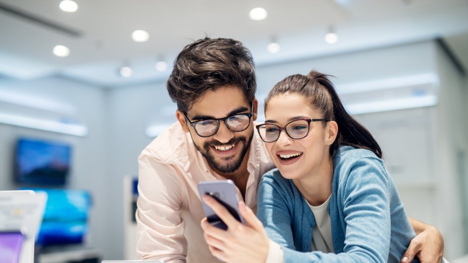 Smartphone mit oder ohne Vertrag kaufen? So rechnest du aus, was für dich am günstigsten ist