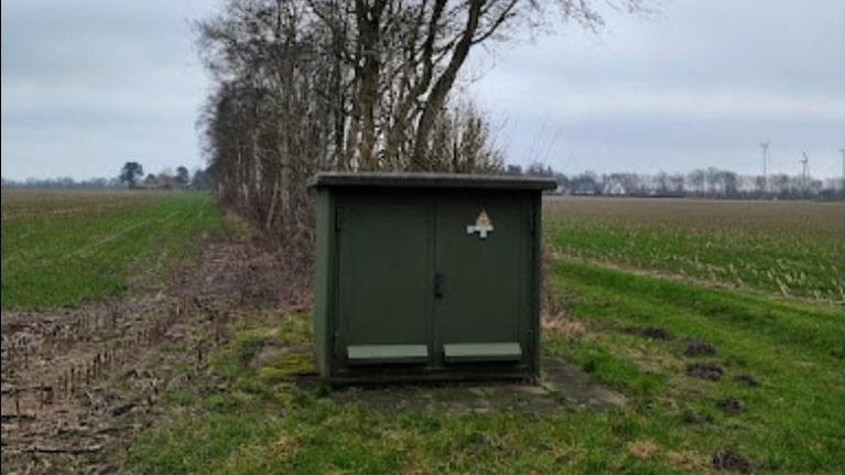 grüner Stromkasten Google Maps