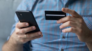 Gegen Telefonbetrug: Warum Familien ein Geheimwort vereinbaren sollten