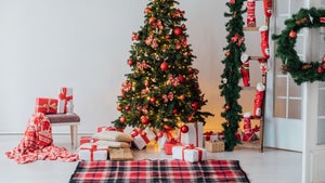 Smarter Weihnachtsbaum: So steuert ihr die Beleuchtung per Smartphone oder Stimme Smarter Weihnachtsbaum: So steuert ihr die Beleuchtung per Smartphone oder Stimme