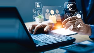 Arbeitszeugnis von der KI? Umfrage zeigt, wie viele Unternehmen das schon machen