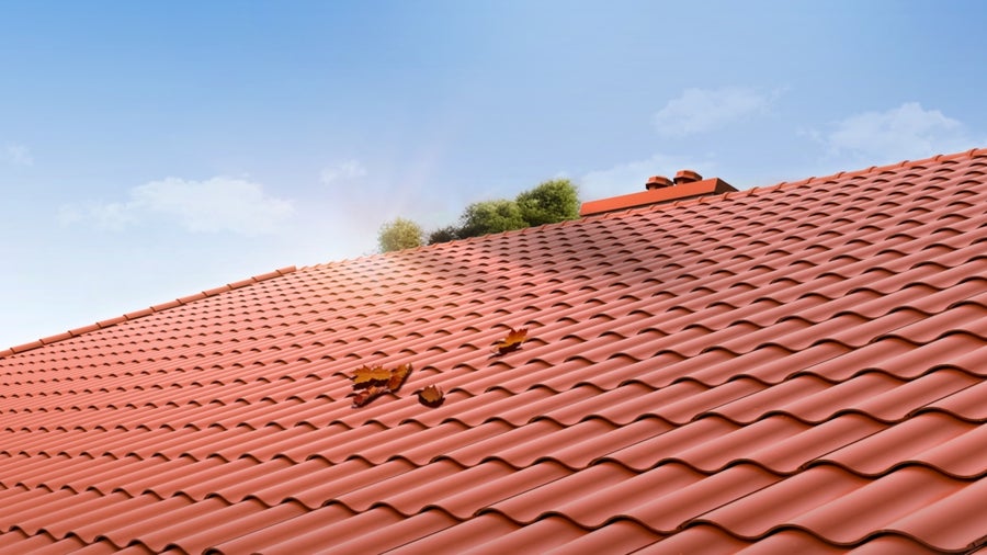 Diese neuen Solardachziegel sehen aus wie normale Dachpfannen Diese neuen Solardachziegel sehen aus wie normale Dachpfannen