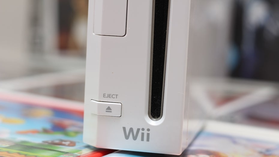 Nintendo Wii lebt wieder: Neuer Gitarrencontroller von Hyperkin sorgt für Nostalgie