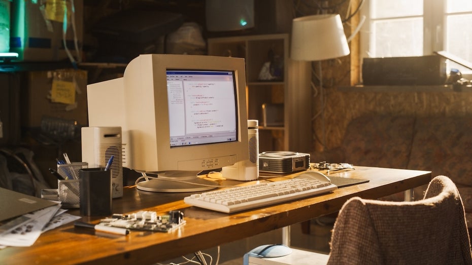 KI-Nostalgie: Llama 2 Sprachmodell meistert den Betrieb auf einem Windows 98 Rechner