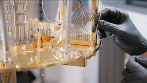 Amazon Web Services stellt ersten Quanten-Chip vor – und geht damit einen anderen Weg als Google und IBM Amazon Web Services stellt ersten Quanten-Chip vor – und geht damit einen anderen Weg als Google und IBM