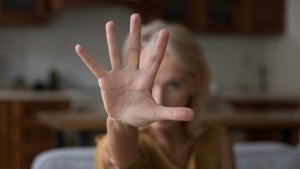 Diskriminierung im Job: Oft erlebt, selten gemeldet – was Unternehmen tun können