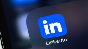 Schluss mit Daten-Blindflug: LinkedIn macht Content-Performance endlich transparent Schluss mit Daten-Blindflug: LinkedIn macht Content-Performance endlich transparent