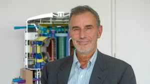 Weltweit größter Magnet fertig: ITER-Fusionsreaktor könnte einen Flugzeugträger anheben