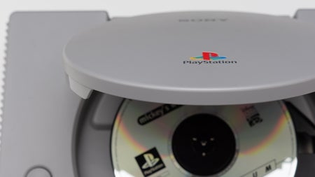 "Nutzt du keinen Stereo-TV?" – Wie Metal Gear Solid vor 27 Jahren alte Fernseher verspottete
